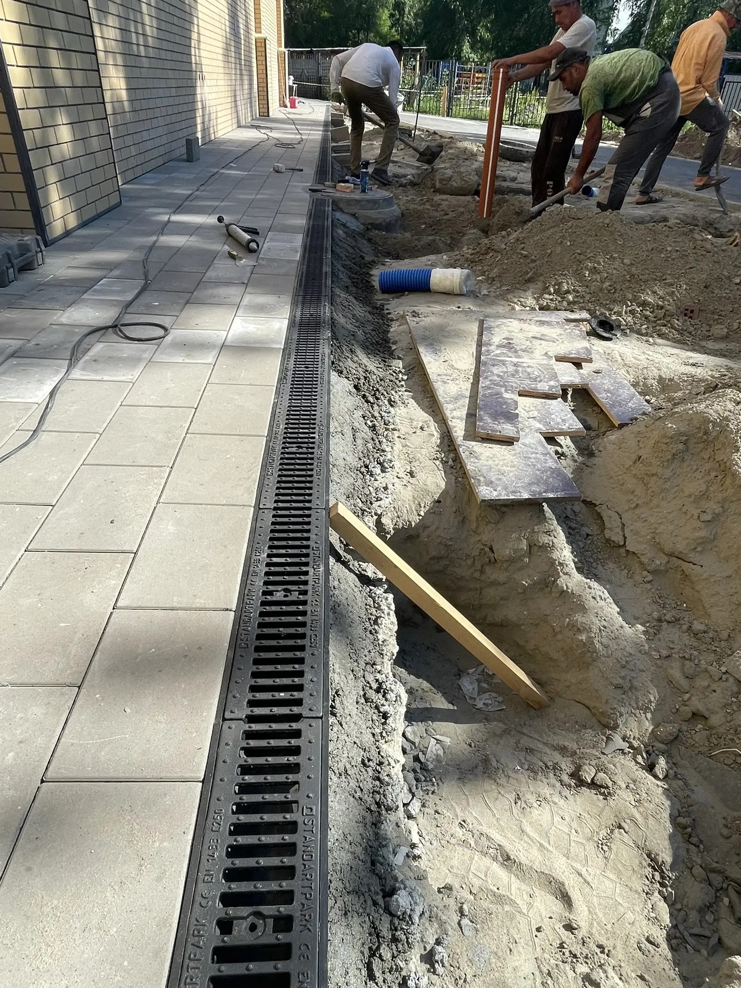 Водоотвод для тропинки